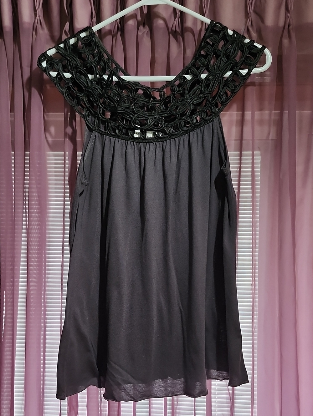 Perseption Concept Gray Lace Yoke Sleeveless Top L